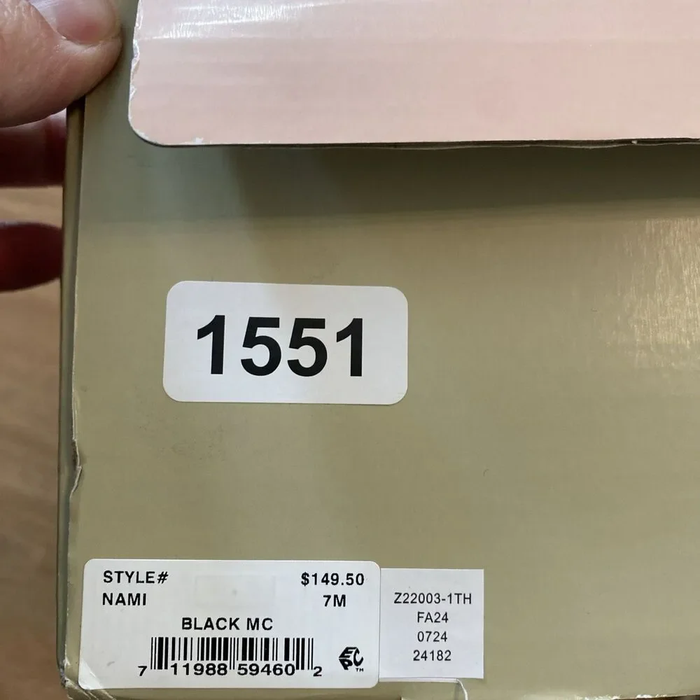 Thalia Sodi Nami Pointed-Toe Rhinestone Embellished Boots NEW Size 7M - Picture 3 of 15